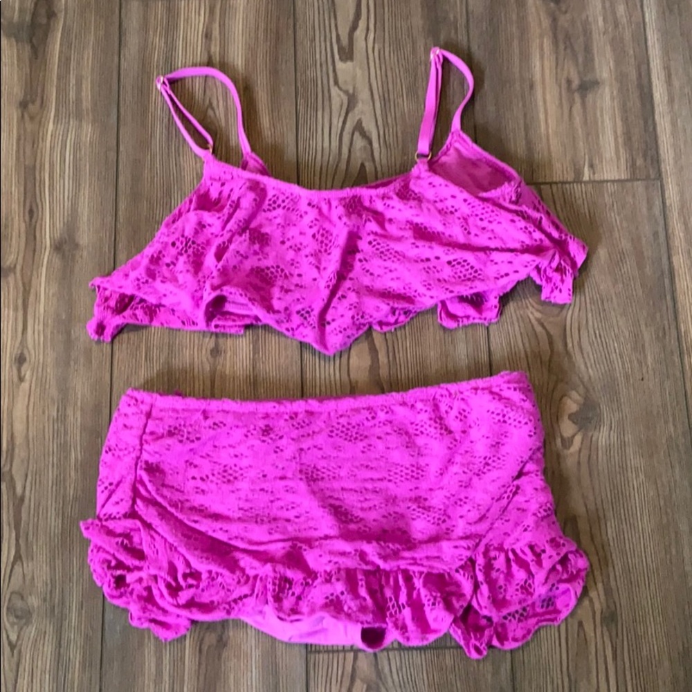 Kenneth Cole 2 piece skirt bikini large